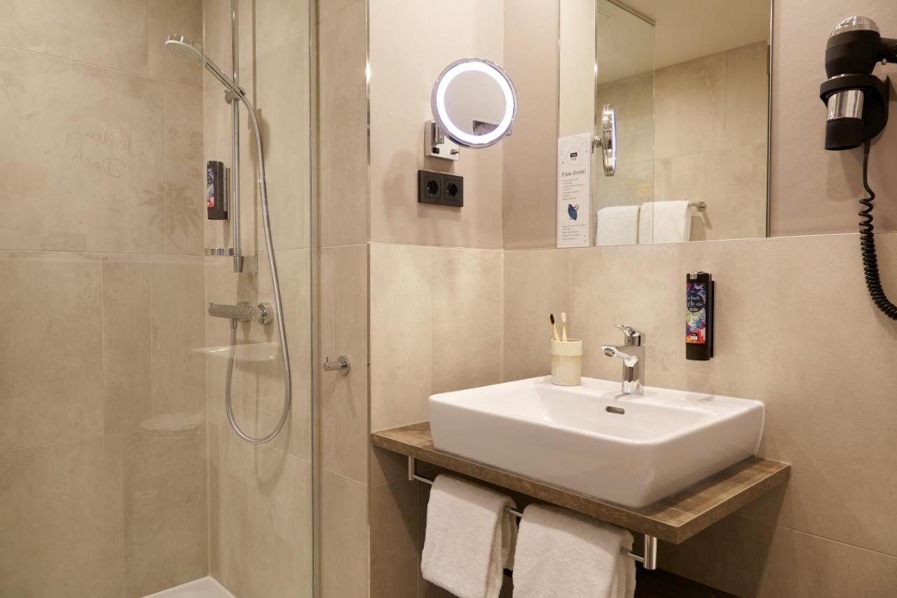 Holiday Inn - The Niu, Hub Dusseldorf Messe By Ihg Εξωτερικό φωτογραφία