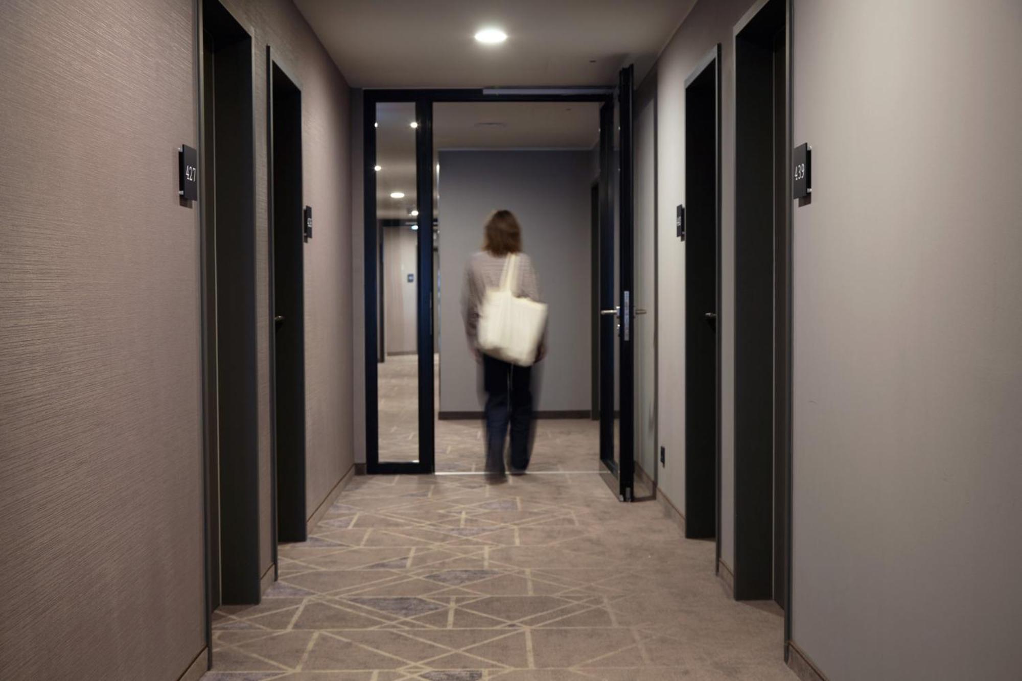 Holiday Inn - The Niu, Hub Dusseldorf Messe By Ihg Εξωτερικό φωτογραφία