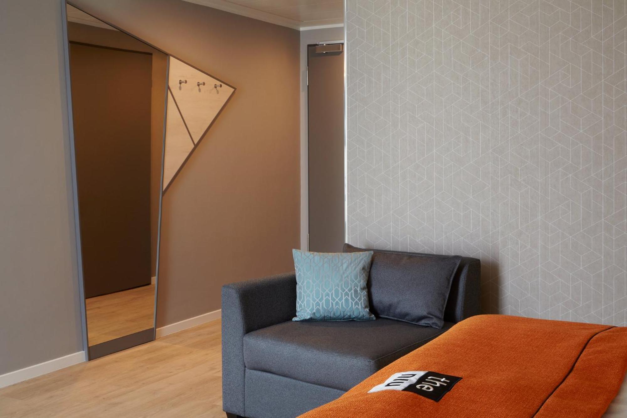 Holiday Inn - The Niu, Hub Dusseldorf Messe By Ihg Εξωτερικό φωτογραφία
