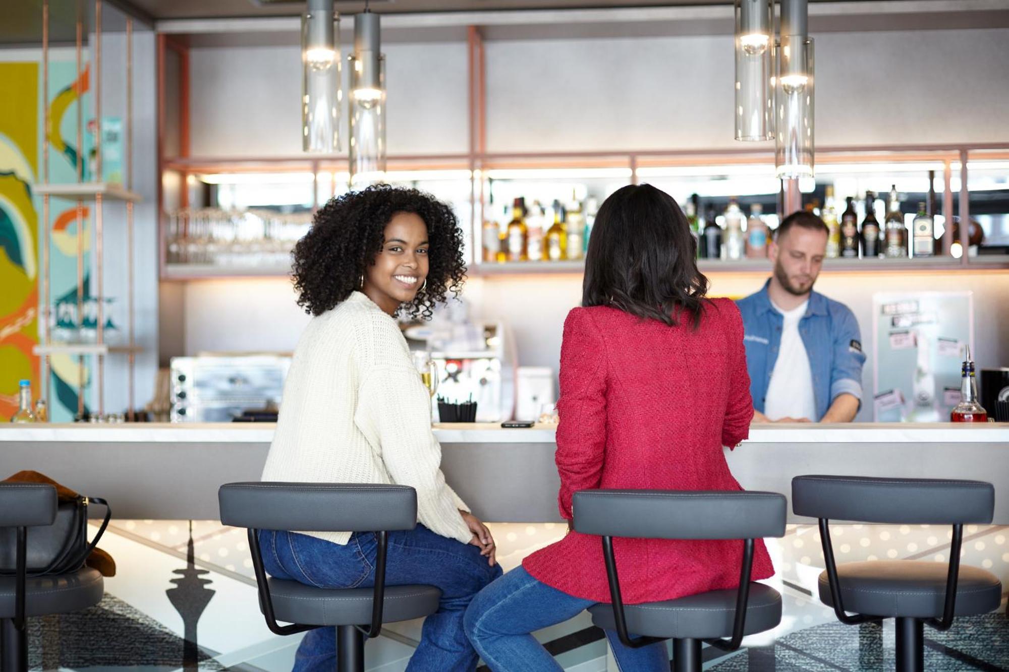 Holiday Inn - The Niu, Hub Dusseldorf Messe By Ihg Εξωτερικό φωτογραφία