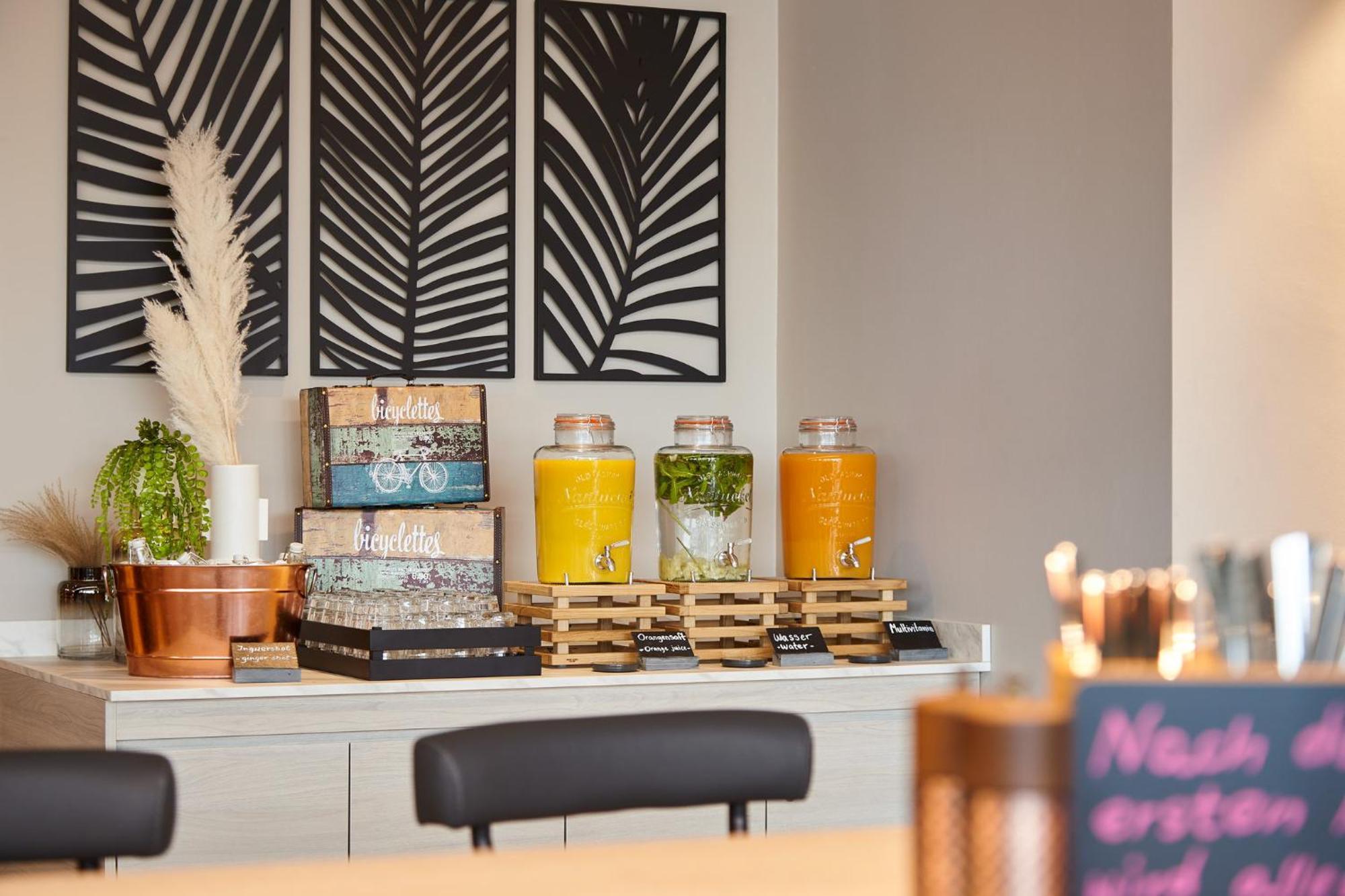 Holiday Inn - The Niu, Hub Dusseldorf Messe By Ihg Εξωτερικό φωτογραφία